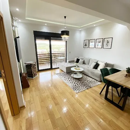 Panorama Lux U Pekovic S6-13 I S5-7 Zlatibor