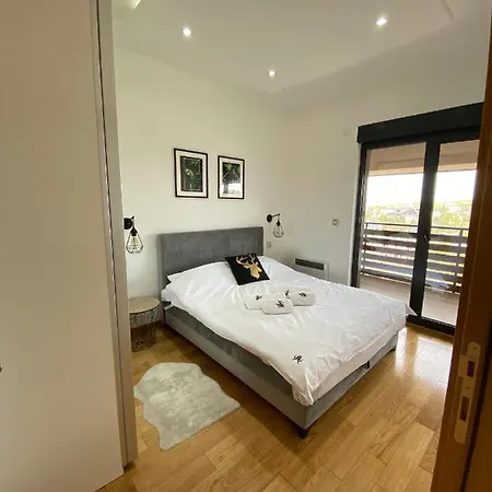 Panorama Lux U Pekovic S6-13 I S5-7 Appartement