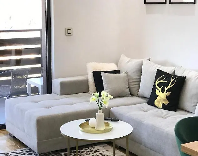 Panorama Lux U Pekovic S6-13 I S5-7 * Zlatibor