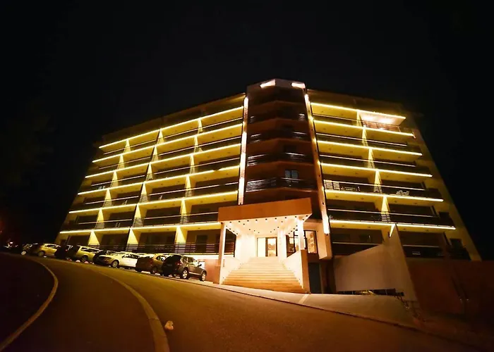 Panorama Lux U Pekovic S6-13 I S5-7 Zlatibor